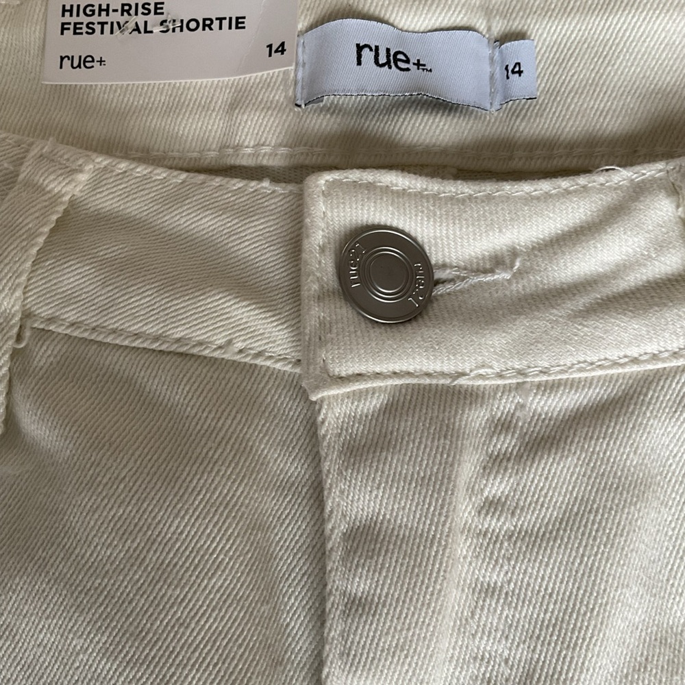 Rue21 Off-White Lace-Up High Waist Shorts Size 14 - Picture 5 of 5